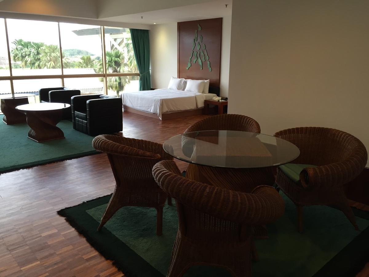 Austin Heights Golf & Hotel Resort Johor Bahru Kültér fotó